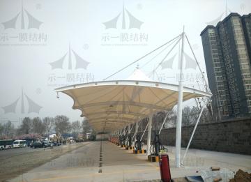 論擁有一個(gè)膜結(jié)構(gòu)車(chē)棚是多么幸福的事