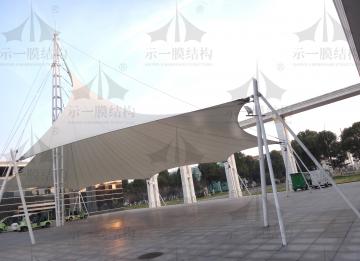 為什么用膜結(jié)構(gòu)建筑代替?zhèn)鹘y(tǒng)建筑的越來(lái)越多？
