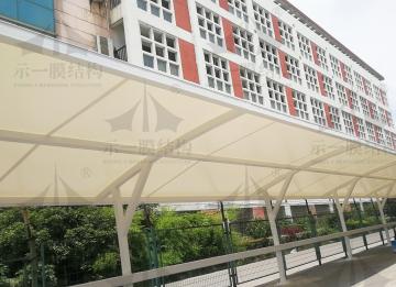 如何判定膜結(jié)構(gòu)車棚的安全性能？